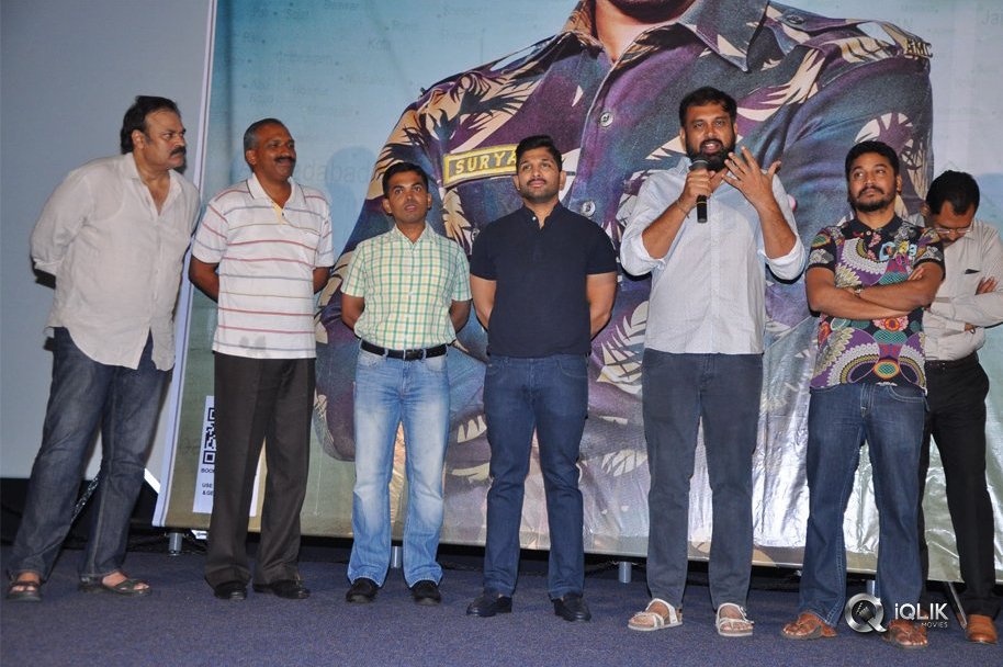 Army-People-Watching-Naa-Peru-Surya-Naa-illu-India-Movie-Photos